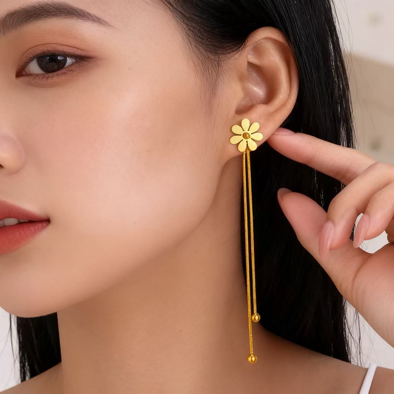 Daisy Snake Chain Earrings - 1Pair - Ario Mart